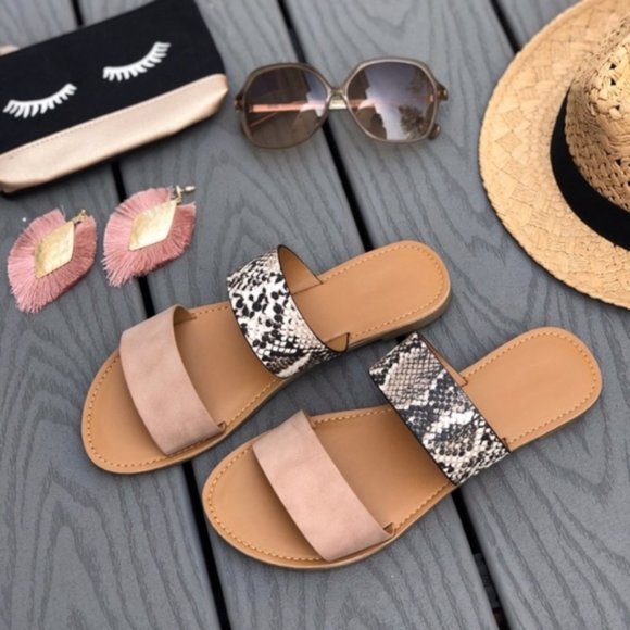 The PURRFECT Flat - SNAKE PRINT - Picture 5 of 6